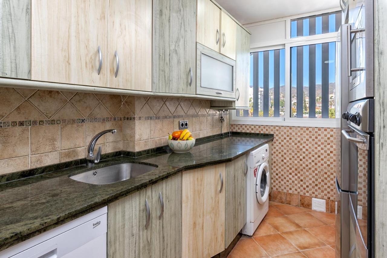 Amazing Sea View Apartment And Relax Area Rincon de la Victoria Bagian luar foto