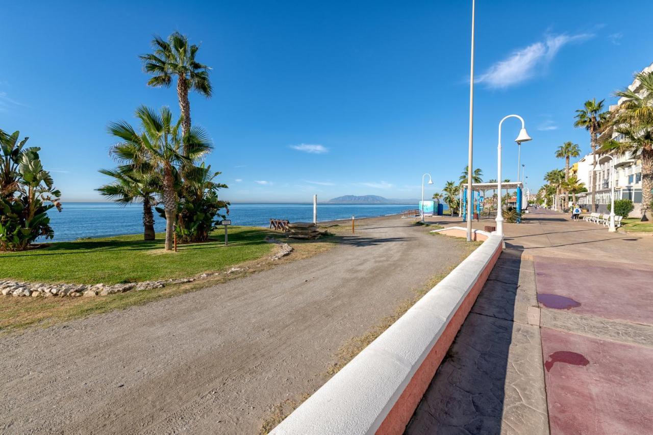 Amazing Sea View Apartment And Relax Area Rincon de la Victoria Bagian luar foto