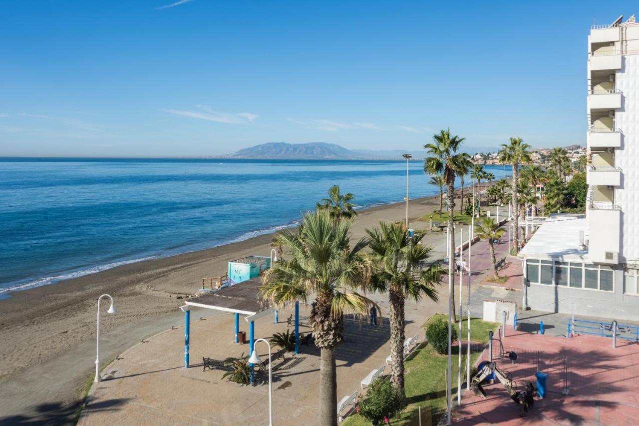 Amazing Sea View Apartment And Relax Area Rincon de la Victoria Bagian luar foto