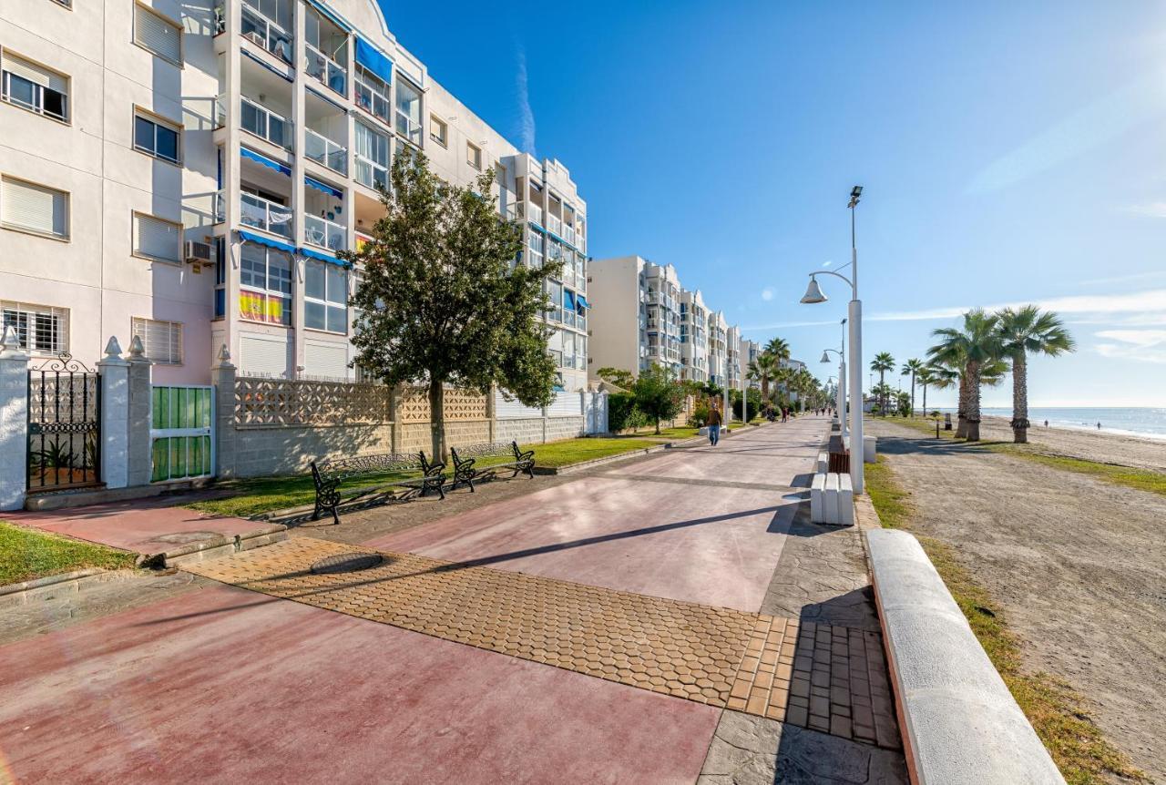 Amazing Sea View Apartment And Relax Area Rincon de la Victoria Bagian luar foto