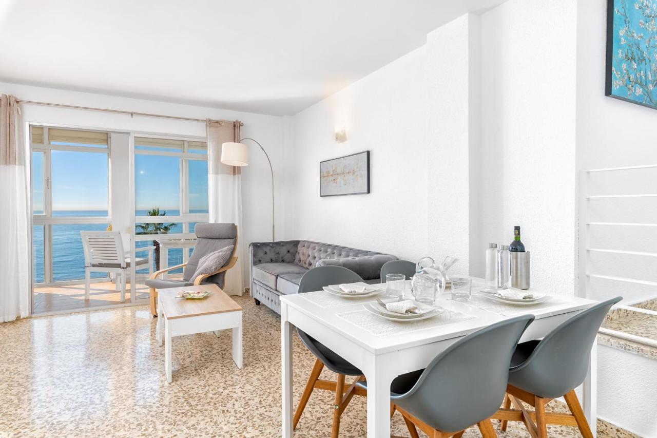 Amazing Sea View Apartment And Relax Area Rincon de la Victoria Bagian luar foto